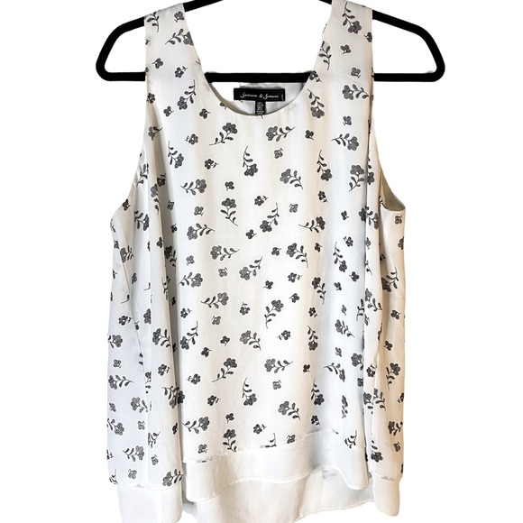 Jasmine & Juliana Tank Top. Color: White with Black detail. Size: L - Picture 1 of 5